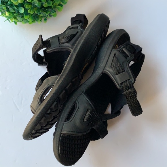 Keen Black  Sandals Ladies size 9 - Picture 5 of 9